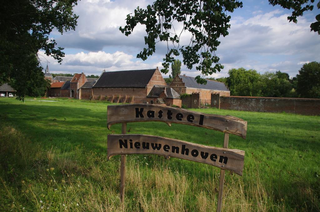 圣特雷登Kasteel Nieuwenhoven公寓 外观 照片
