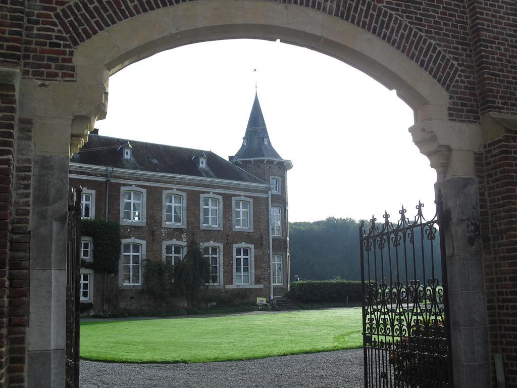 圣特雷登Kasteel Nieuwenhoven公寓 外观 照片